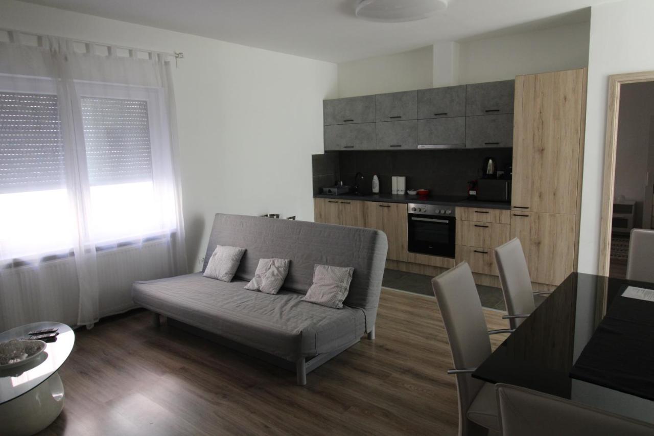 페치 Garden Apartman House 아파트 외부 사진